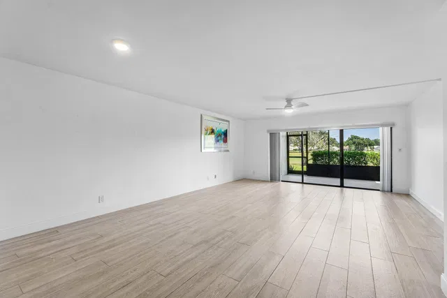 Eastpointe Country Club Unit 106 photo 10