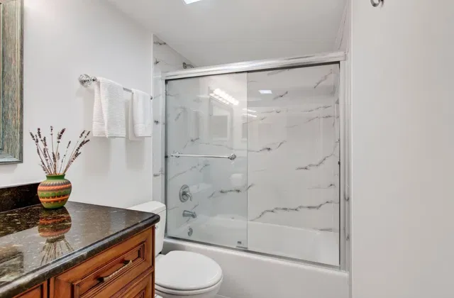 Unit 504 photo 26