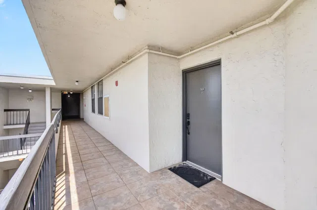 Unit 504 photo 30