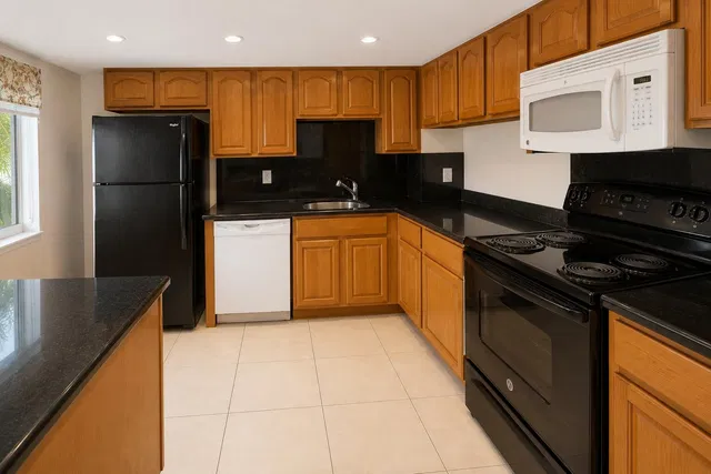Unit 1434 photo 6