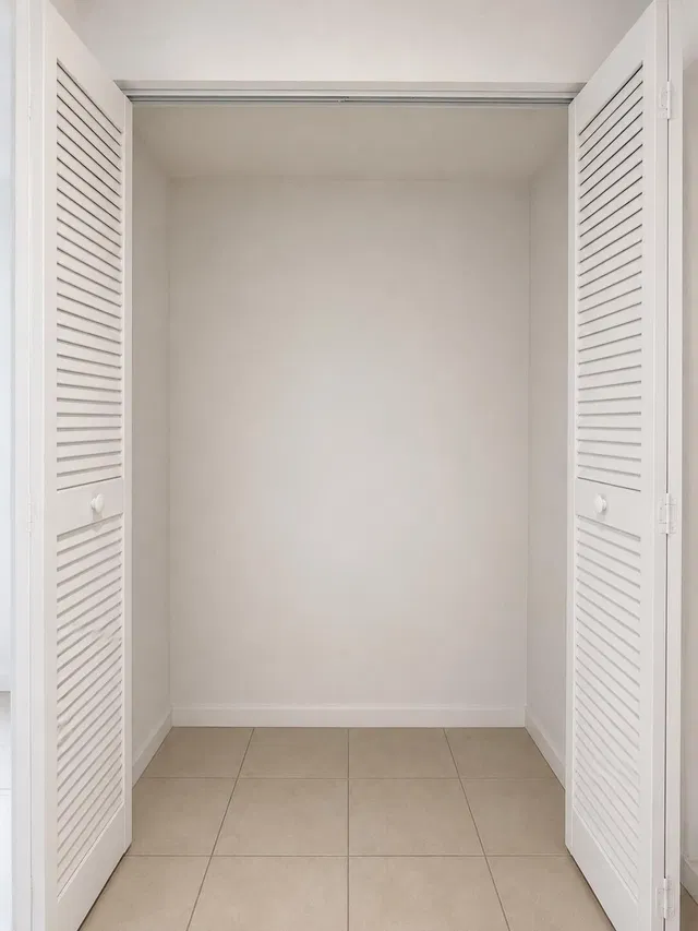 Unit 1434 photo 12