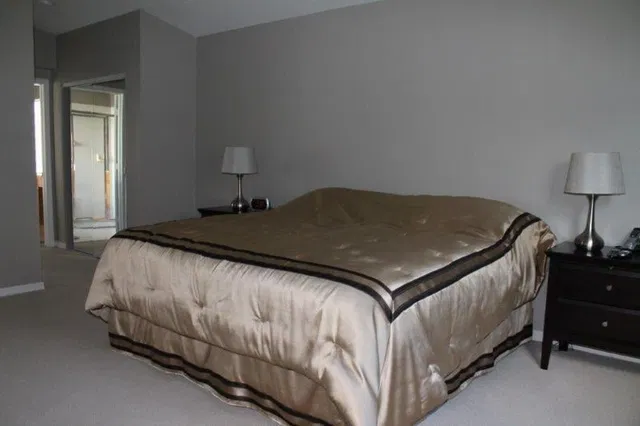 Residence photo 16