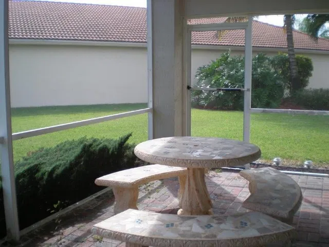 Residence photo 30