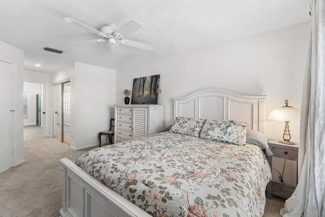  Residence photo 5