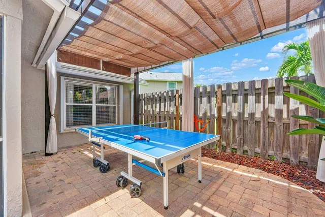  Residence photo 12