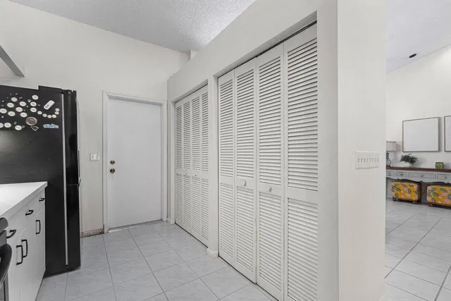  Residence photo 36