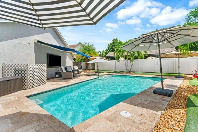  Residence photo 42