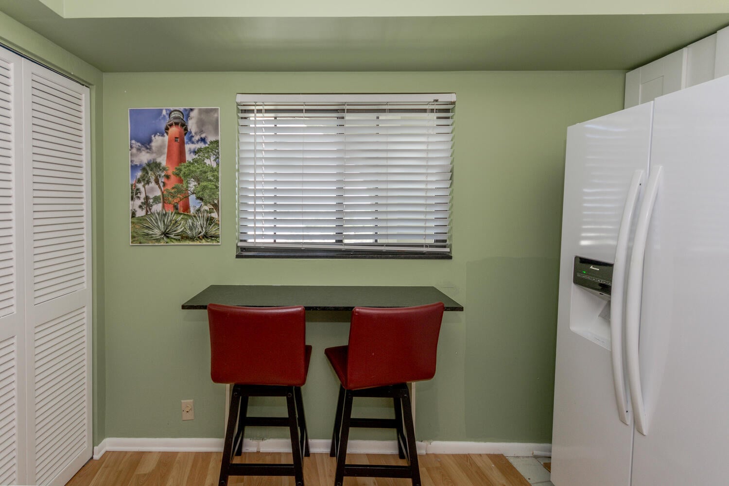 Unit 1405 photo 63