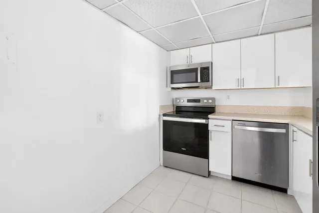 South Palm Beach Unit 208 photo 5