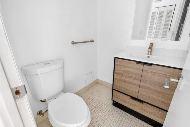 South Palm Beach Unit 208 photo 21