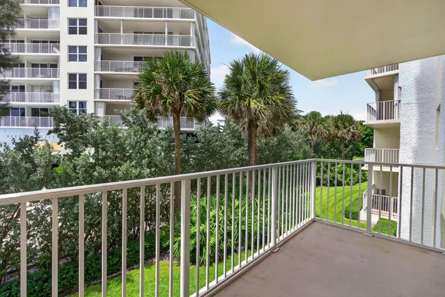 South Palm Beach Unit 208 photo 29