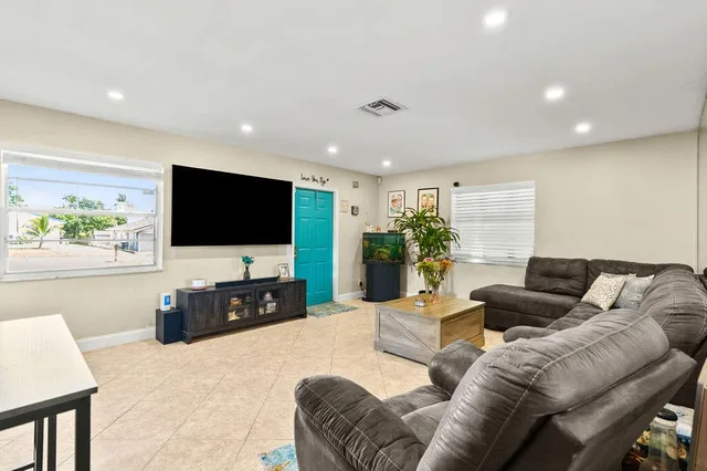 Residence photo 4