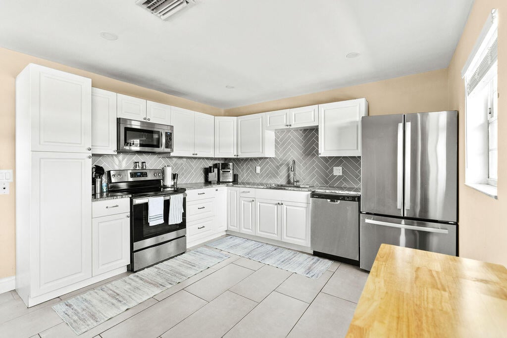 Residence photo 6