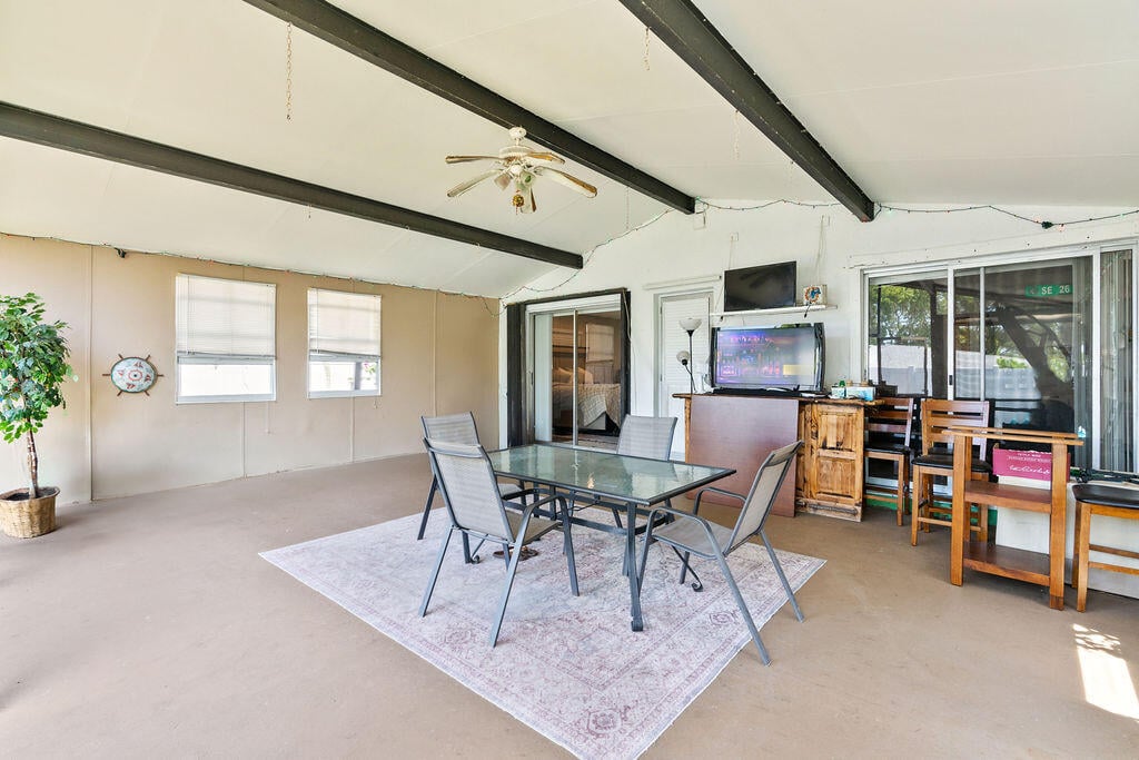 Residence photo 15