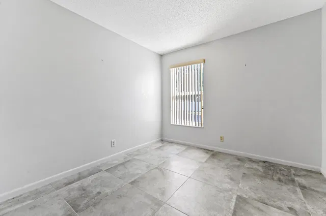 Unit 107 photo 15
