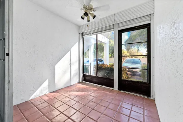 Unit 107 photo 21