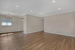 Unit 81 photo 14