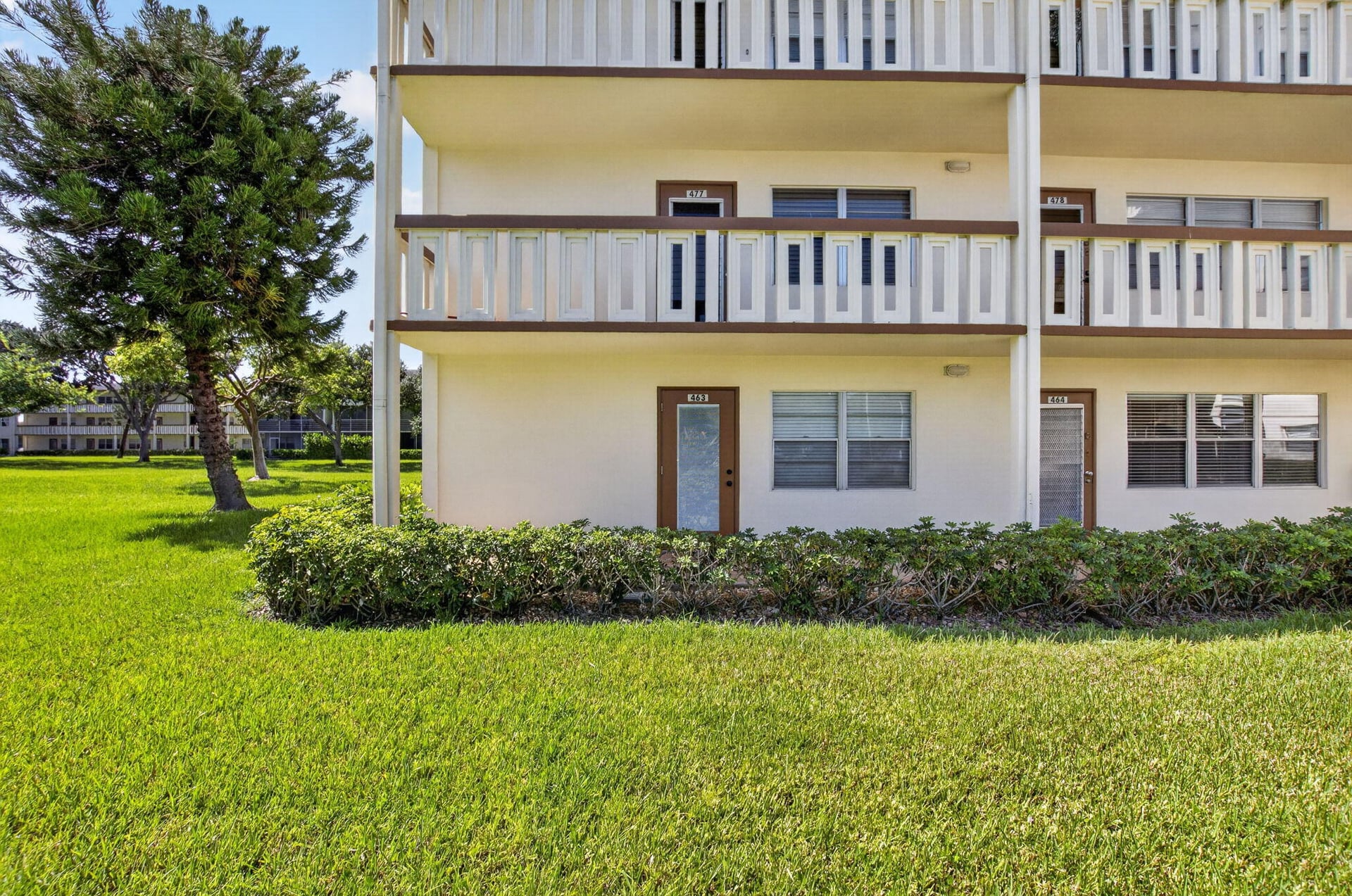 Residence photo 4