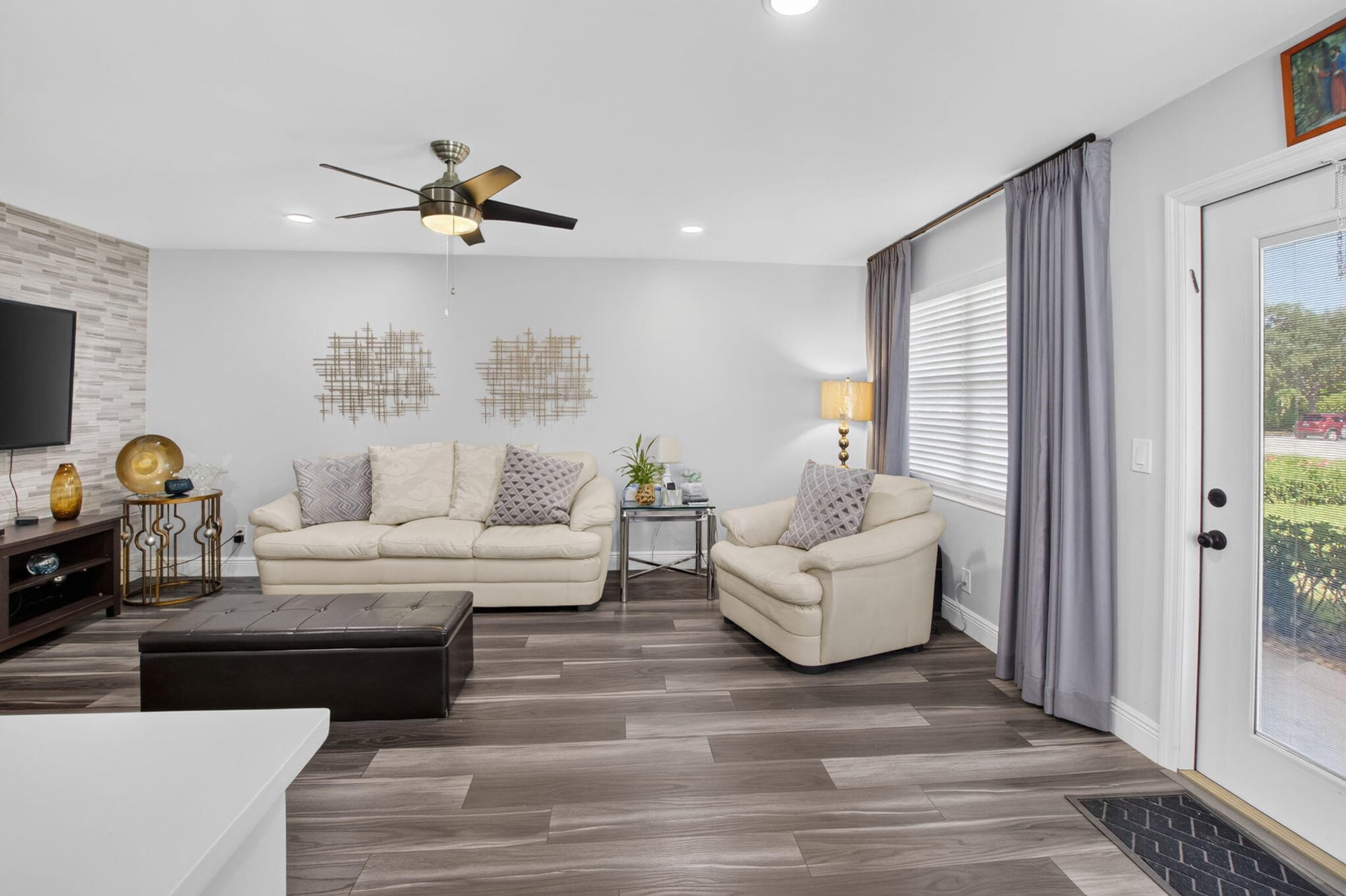Residence photo 17