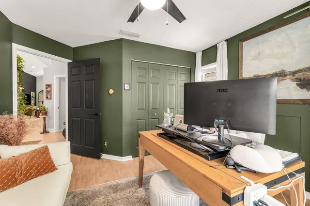  Residence photo 28