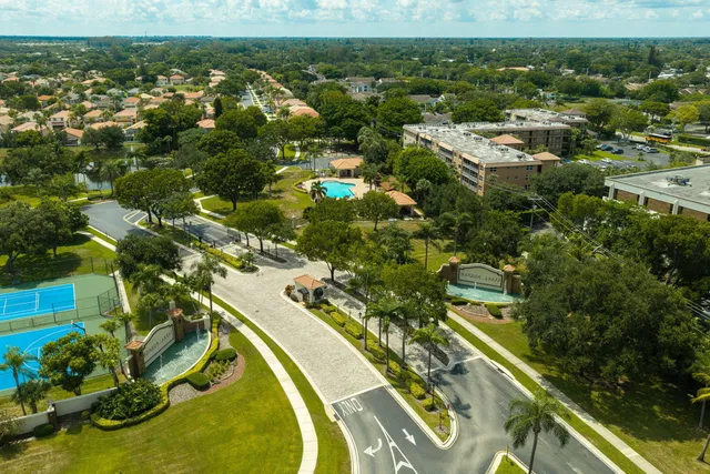  Residence photo 51
