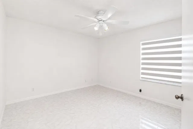 Residence photo 19
