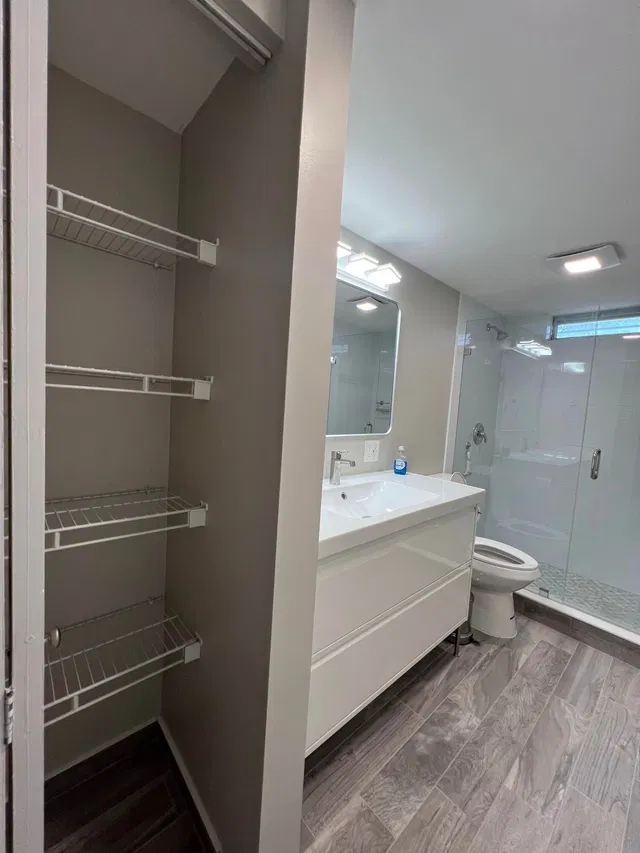 Unit 207 photo 24