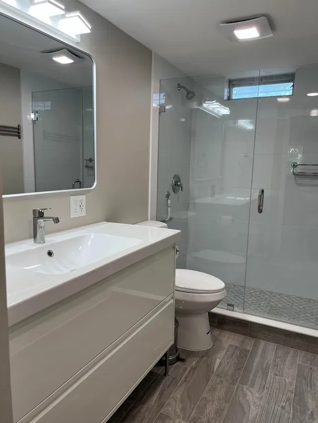 Unit 207 photo 29