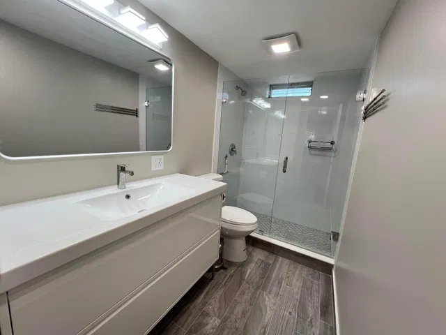 Unit 207 photo 30