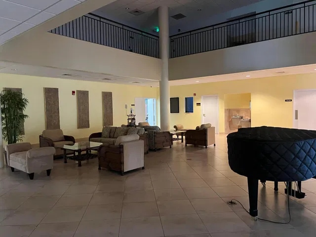 Unit 207 photo 37