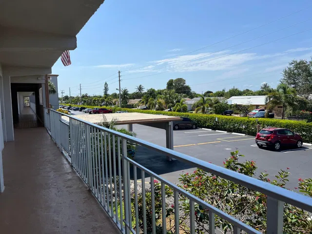 Unit 207 photo 45
