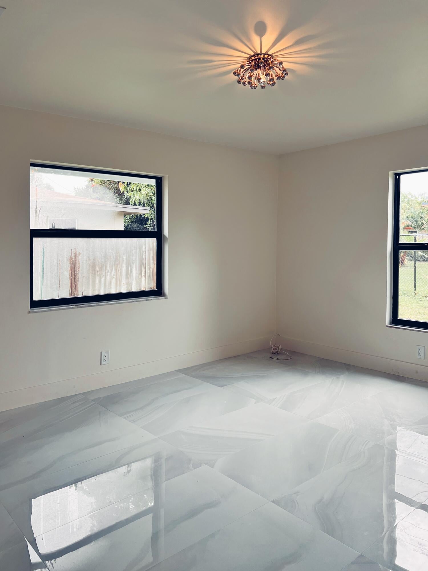 Residence photo 11