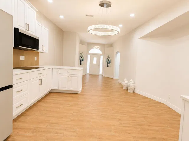 Residence photo 8