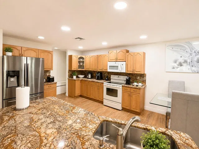 Residence photo 22