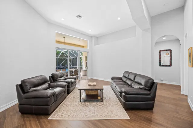  Residence photo 10