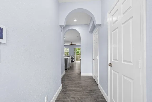 Residence photo 12