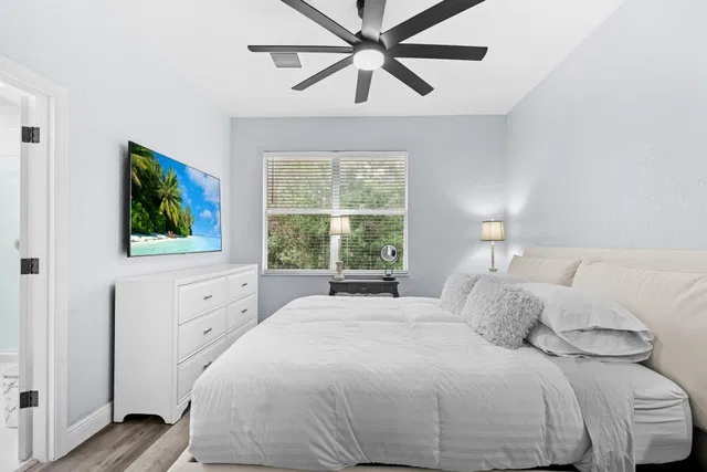 Residence photo 16