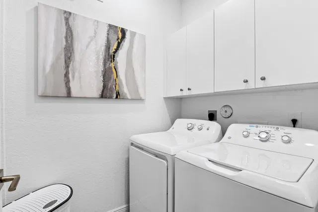 Residence photo 31
