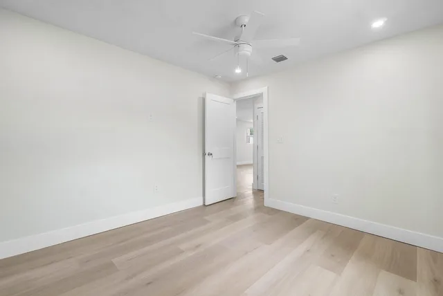  Residence photo 17