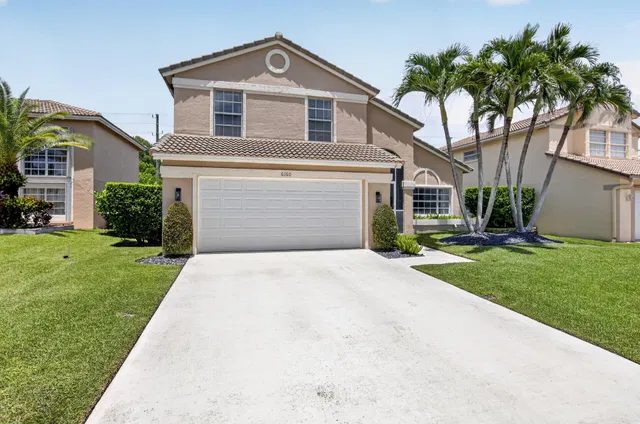 Residence photo 2