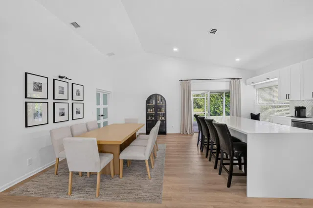 Residence photo 9