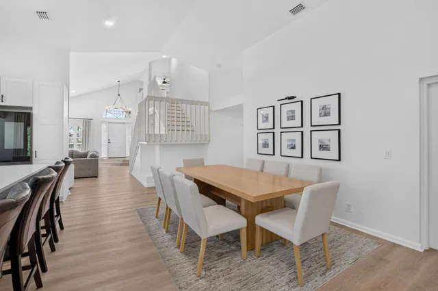 Residence photo 16