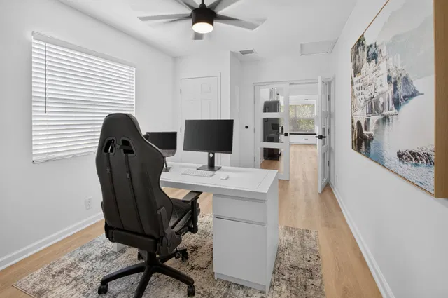Residence photo 42