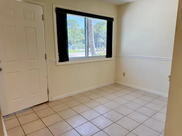 Residence photo 5