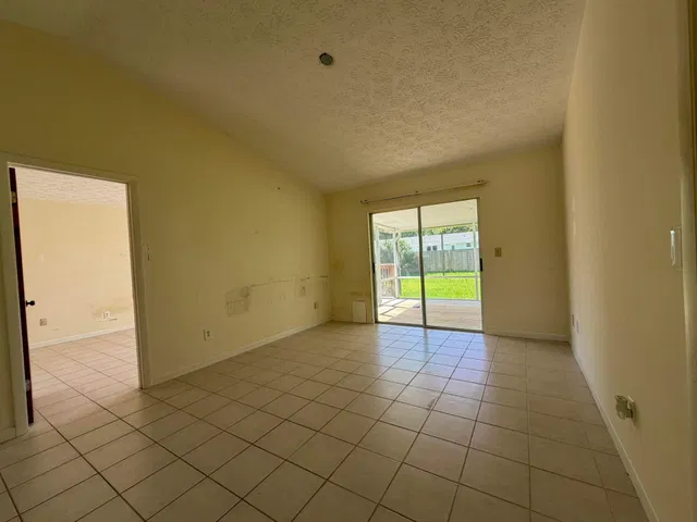 Residence photo 14