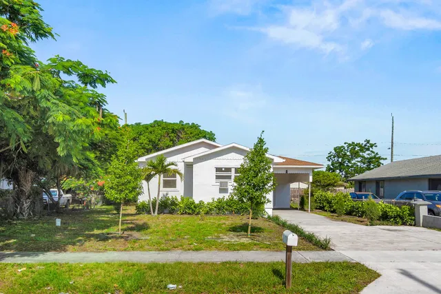  Residence photo 4