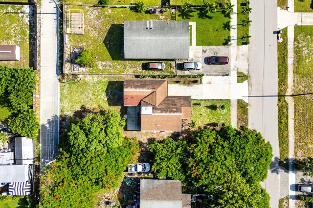  Residence photo 25