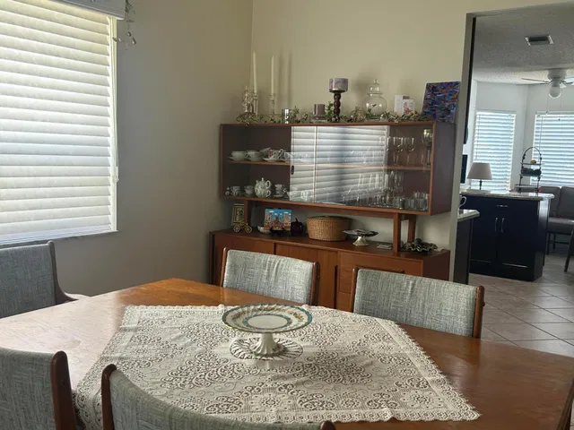  Residence photo 5