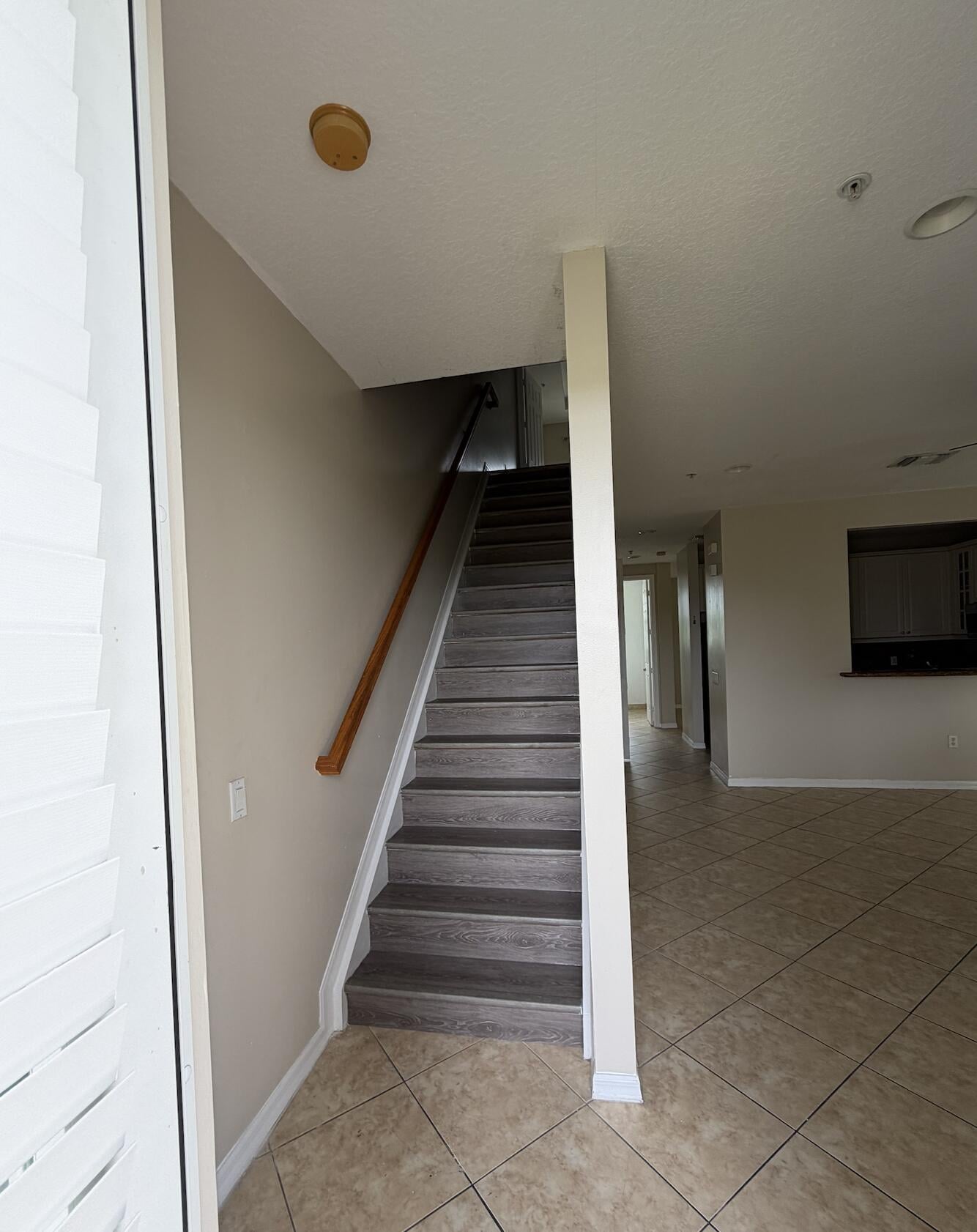  Residence photo 8