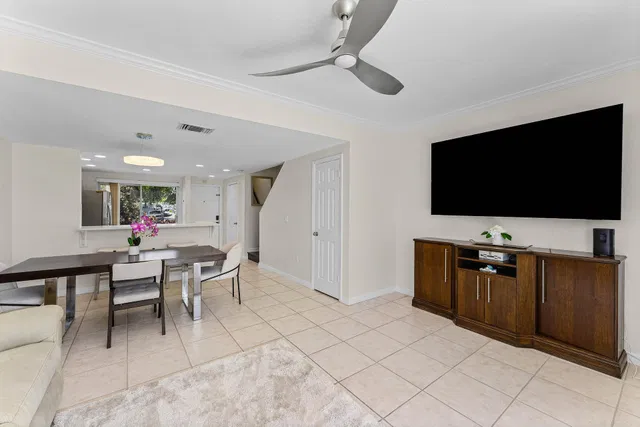  Residence photo 10